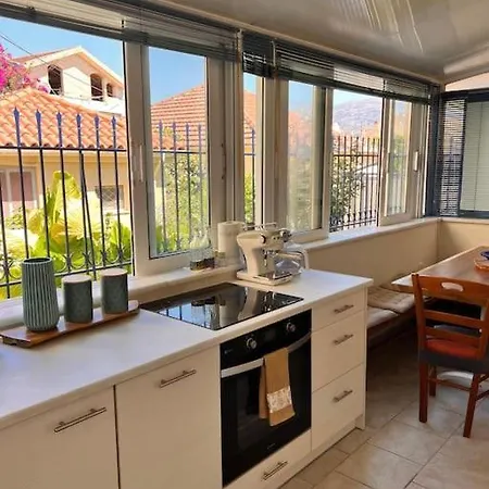 Oleandro بيت للعطل أرغوستولي